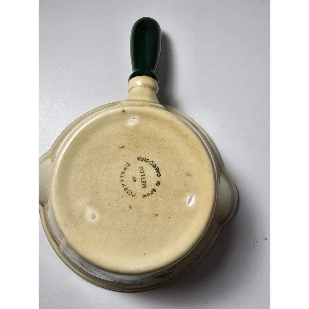 Metlox Poppytrail HOMESTEAD PROVINCIAL Gravy Bowl Boat Handled‎ 2 Spout